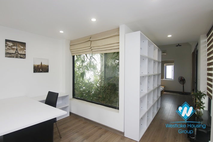 A calm and luxury villa for rent in Vinhome Riverside Long Bien, Hanoi